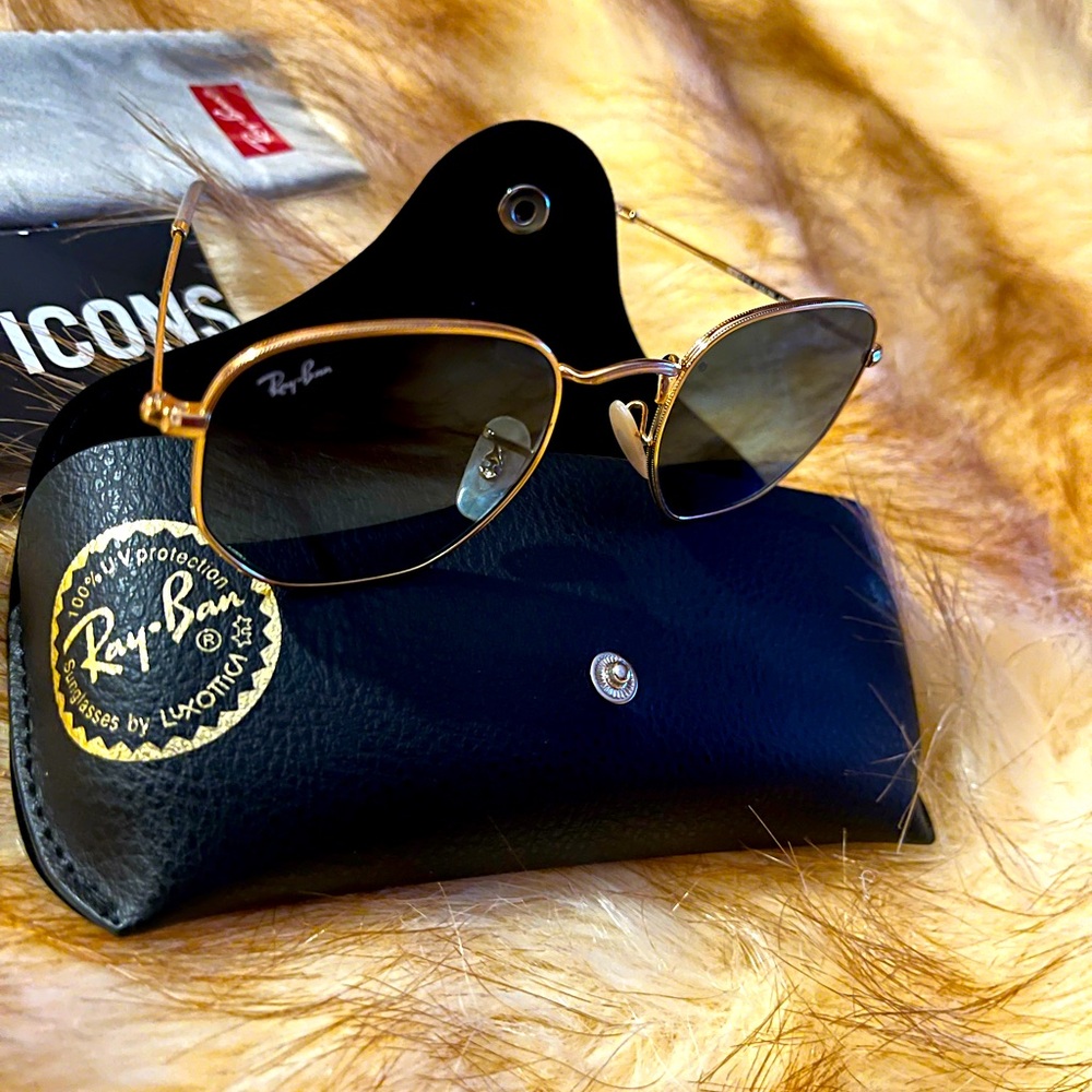 New RAYBAN Sunglasses 3548-N Comes w/Original Case Cloth RAY BAN SIZE: 48 21 140